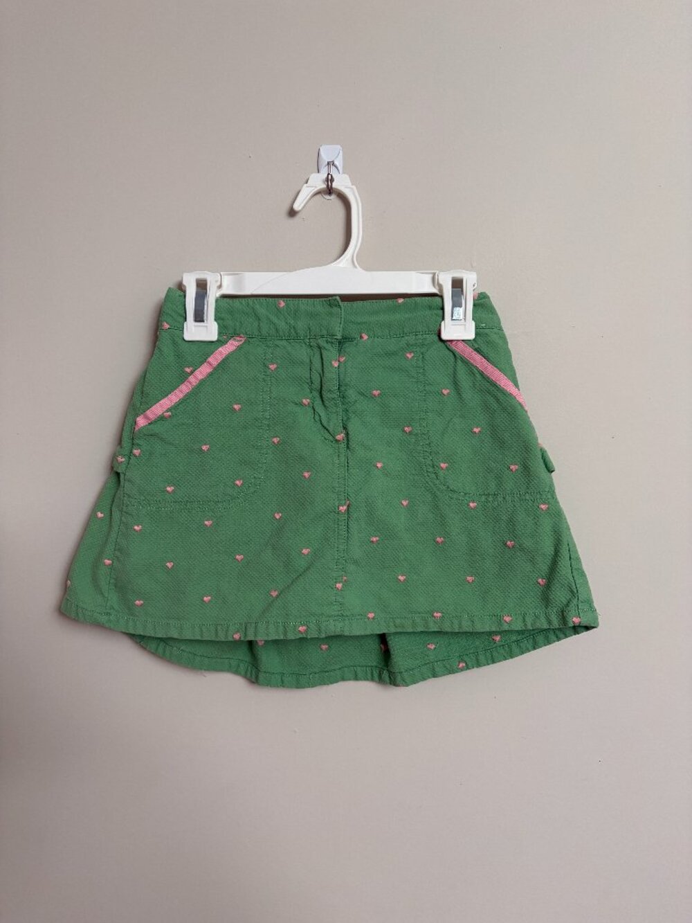 Gymboree Green and Pink Heart Ruffle Skort Size 8